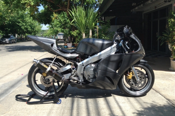 ของถูกและมากันอีกแล้วครับ Honda CBR400 ทะเบียนโอน