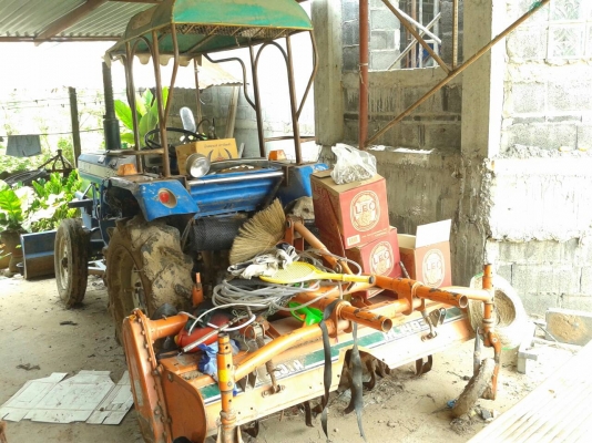 ขายรถไถ22แรง เครื่องดี พร้อมใช้งาน อุปกรณ์ดันหน้า ผานหลัง