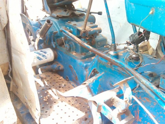 ขายฟอร์ด77 T5 พร้อมผาน5และผานดัน