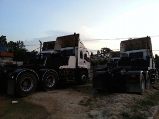 รถอีซูซุ 10 ล้อ หัวลาก  360 แรงม้า. ปี 52  ,  ( มีขาย  7 คัน. )    สนใจติดต่อ 081 - 6079515