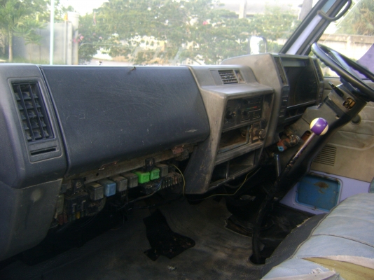 ขายรถ6ล้อ เครื่อง110แรงสภาพพร้อมใช้งานครับ NKR58E