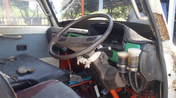 ขายรถ NISSAN เครื่ิอง 4bb1 100cc หลังคาโดยสาร