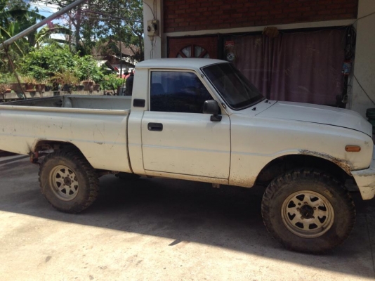 Mazda 1400 4WD