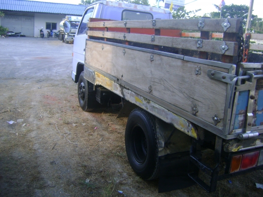 ขายรถ6ล้อ เครื่อง110แรงสภาพพร้อมใช้งานครับ NKR58E