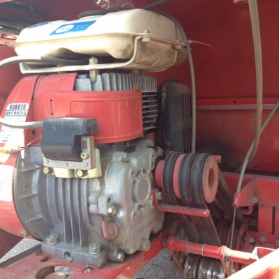 เครื่องนวดข้าวเดินตาม เก่าญี่ปุ่น KUBOTA สภาพใช้งานได้จริง