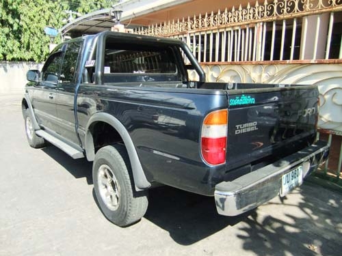 FORD RANGER 2.5 XLT 4WD CAB ปี 2000 FORD RANGER 2.5 XLT 4WD CAB ปี 2000