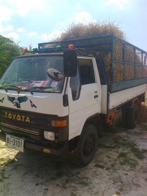 รถ6ล้อกลางโตโยต้าแบบDV-26L85แรง