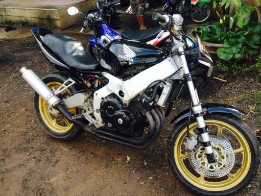 CBR 250 RR ปี1993 4สูบ แต่งสตั้น ทะเบียนแท้โอนขนส่ง CBR 250 RR ปี1993 4สูบ แต่งสตั้น ทะเบียนแท้โอนขนส่ง