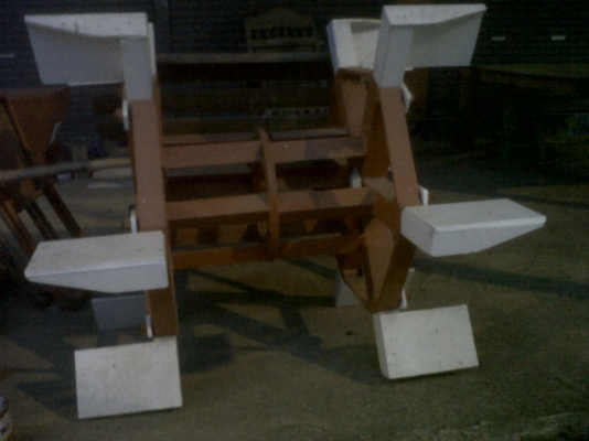 อุปกรณ์การเกษตร  เครื่องหว่าน  ตีนกันจม