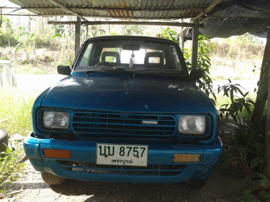 ขาย Mazda familia