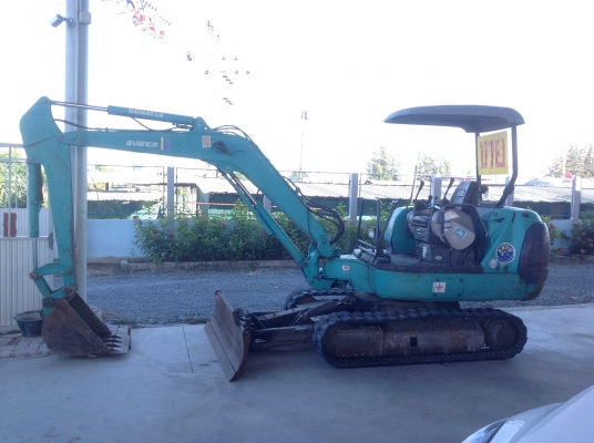 ขายรถแบคโฮ KOMATSU PC35R-8 แทร็กยาง มือสองญี่ปุ่น