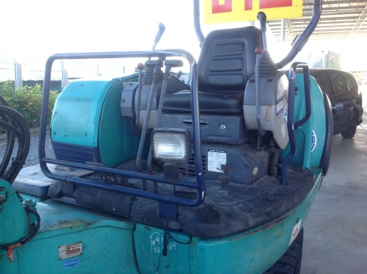 ขายรถแบคโฮ KOMATSU PC35R-8 แทร็กยาง มือสองญี่ปุ่น