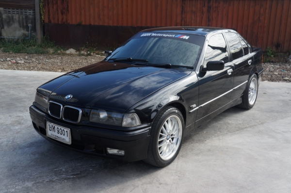 BMW E36 นกแก้ว ปี 1995 รถสวย เครื่องเดิมๆวิ่งดี เกียร์ ช่วงล่างปกติ ล้อmax แอรเย็น กระจกไฟฟ้า พวงมาลัยพาวเวอร์ ภายในลายไม้สภาพสวย สีสวย รถพร้อมใช้งาน จัดไฟแนนได้