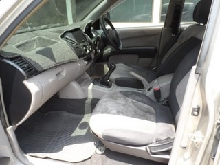 MITSUBISHI TRITON DOUBLECAB GLX 2.5 MT ปี 2006 รถสวยพร้อมใช้ จัดไฟแนนซ์ได้ ดาวน์ 8,000 T.086-527-9533