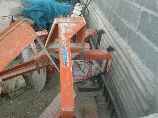 ขายคูโบต้า 140 อุปกรณ์5ชิ้น ผาน3 ผานพรวน ผานยกร่องมัน โรตะรี่ ผานขุดมัน