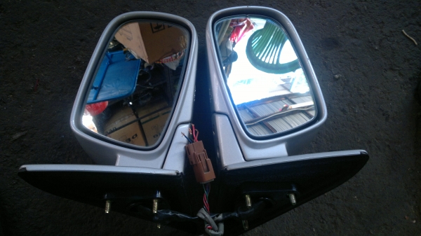 กระจกมองข้างพับไฟฟ้า TOYOTA HITALK  สภาพสวย