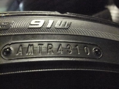 ยาง Dunlop DZ101 225/45/18 ปี 10