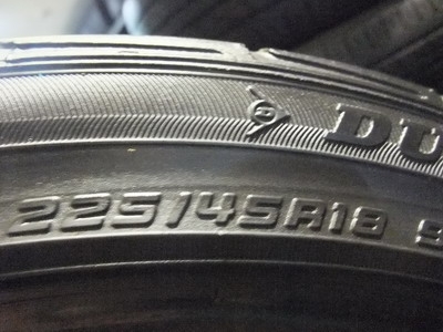 ยาง Dunlop DZ101 225/45/18 ปี 10