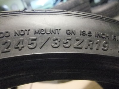 ยาง Falken 245/35/19 ปี 10