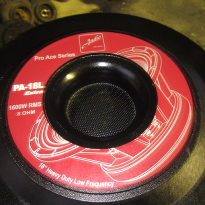 ขายดอกออดิโอดีไวท์ 18" ว๊อยซ์ 5" + ตู้ลำโพง18"