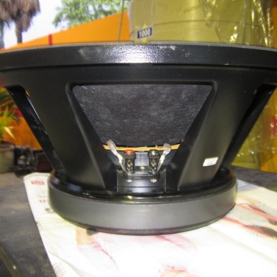 ขายดอกออดิโอดีไวท์ 18" ว๊อยซ์ 5" + ตู้ลำโพง18"