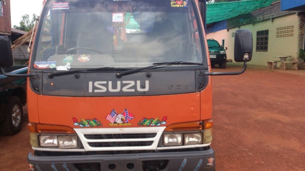 ISUZU  NKR  58LX5S   เครื่อง  4BE1  เครื่อง110แรงหลังคาโดยสาร