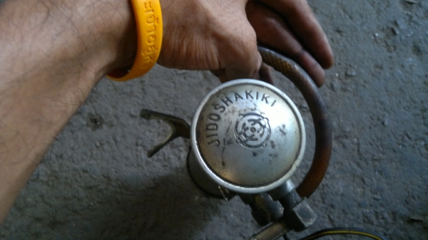 ติ๊กนอกถังเรือ 12 V ติ๊กนอกถังเรือ 12 V