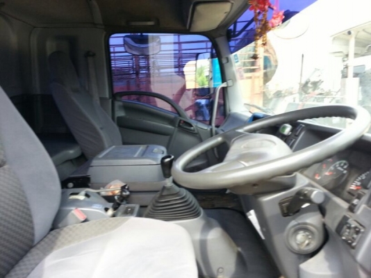 รถอีซูซุ 10 ล้อ หัวลาก  320 แรงม้า.   ปี 46   สนใจติดต่อ 081 - 6079515