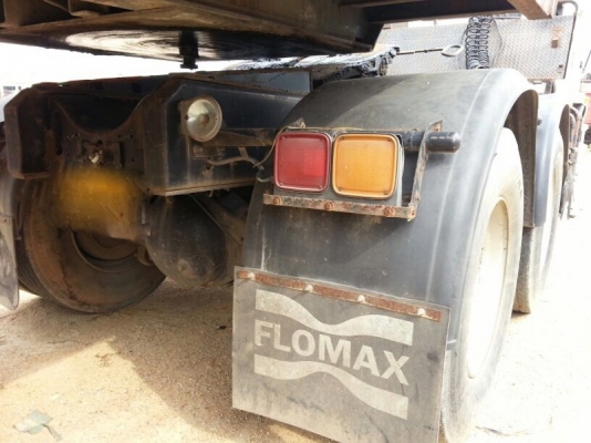 รถอีซูซุ 10 ล้อ หัวลาก  320 แรงม้า.   ปี 46   สนใจติดต่อ 081 - 6079515