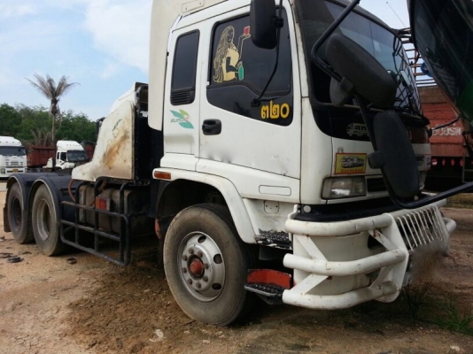 รถอีซูซุ 10 ล้อ หัวลาก  320 แรงม้า.   ปี 46    สนใจติดต่อ 081 - 6079515