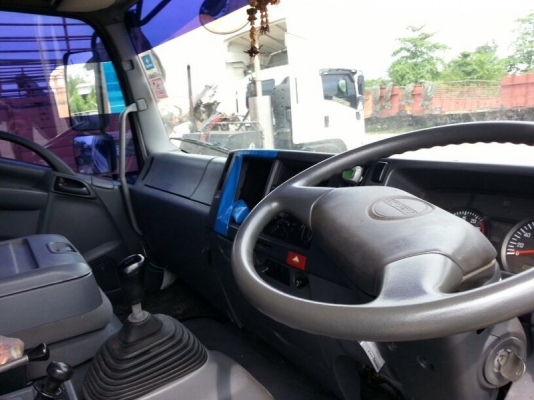 รถอีซูซุ 10 ล้อ หัวลาก  320 แรงม้า.   ปี 46    สนใจติดต่อ 081 - 6079515