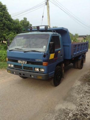 ขายรถ ISUZU NPR 6 ล้อดั๊ม แท้ ปี37  เครื่อง185 แรง ช่วงล่างใหญ่ เกียร์ใหญ่ ราคา 500,000 บาท