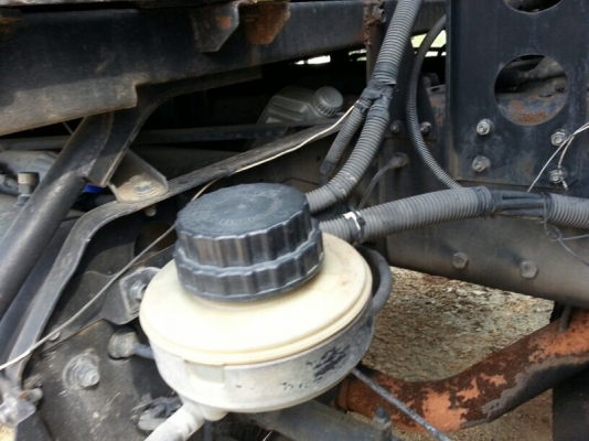 รถอีซูซุ 10 ล้อ หัวลาก  320 แรงม้า.   ปี 46    สนใจติดต่อ 081 - 6079515