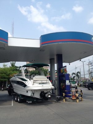 เรือยอร์ซสุดหรู CROWNLINE 29ฟุตปี2005วิ่งน้อยใหม่มากๆ  แอร์ GEN อุปกรณ์อำนวยความสะดวกครบ