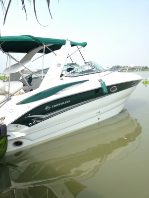 เรือยอร์ซสุดหรู CROWNLINE 29ฟุตปี2005วิ่งน้อยใหม่มากๆ  แอร์ GEN อุปกรณ์อำนวยความสะดวกครบ