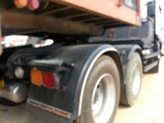 รถอีซูซุ 10 ล้อ หัวลาก  360 แรงม้า. ปี 52   สนใจติดต่อ 081 - 6079515