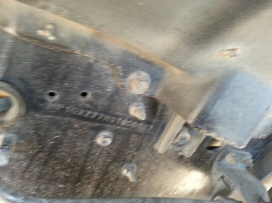 รถอีซูซุ 10 ล้อ หัวลาก  360 แรงม้า. ปี 52   สนใจติดต่อ 081 - 6079515