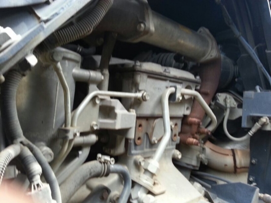 รถอีซูซุ 10 ล้อ หัวลาก  360 แรงม้า. ปี 52   สนใจติดต่อ 081 - 6079515