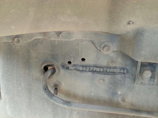 รถอีซูซุ 10 ล้อ หัวลาก  360 แรงม้า. ปี 52   สนใจติดต่อ 081 - 6079515