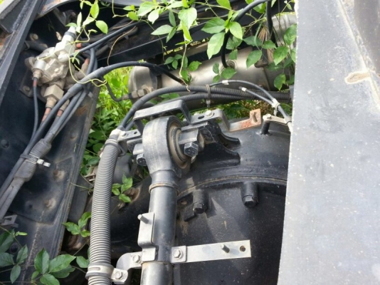 รถอีซูซุ 10 ล้อ หัวลาก  360 แรงม้า. ปี 52   สนใจติดต่อ 081 - 6079515