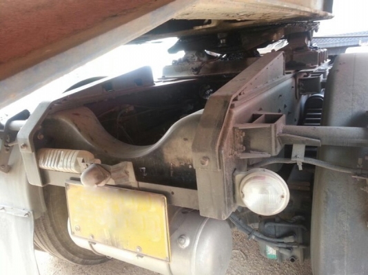 รถอีซูซุ 10 ล้อ หัวลาก  360 แรงม้า. ปี 52   สนใจติดต่อ 081 - 6079515