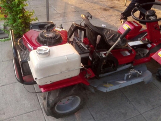 ขายรถตัดหญ้า เก่าญี่ปุ่น สภาพสวยพร้อมใช้ Mowers second hand condition. Japanese imports