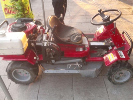 ขายรถตัดหญ้า เก่าญี่ปุ่น สภาพสวยพร้อมใช้ Mowers second hand condition. Japanese imports