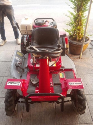 ขายรถตัดหญ้า เก่าญี่ปุ่น สภาพสวยพร้อมใช้ Mowers second hand condition. Japanese imports