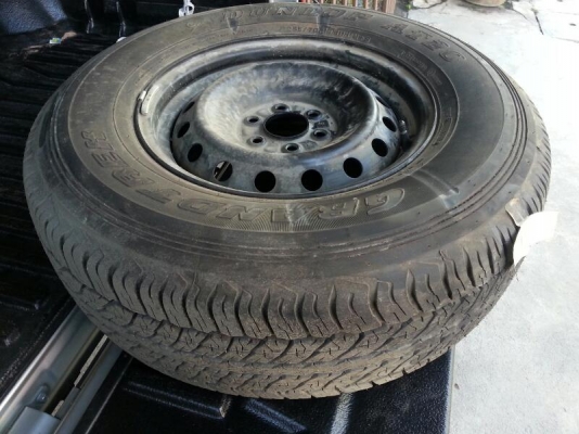 ขายยางอะไหล่ 255 70R16 ปี13