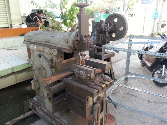 ขายเครื่องไส 18 นิ้ว