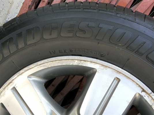 ล้อแม็กซ์ วีโก้ ขอบ15 5รู114 ยาง บริสโตน Leo627 ล้อแม็กซ์ วีโก้ ขอบ15 5รู114 ยาง บริสโตน Leo627