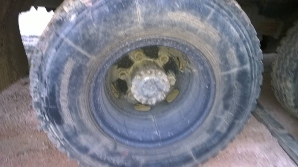 12ล้อรถนอกแท้ๆติดเครนTADANO 5 ตัน รถสวยมากๆ...เล่มพร้อมโอน.