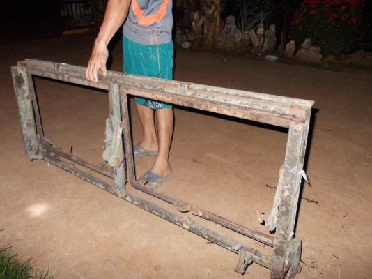 m601ขายชุดกรอบกระจกหน้า m37 และฝาท้าย