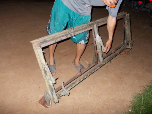 m601ขายชุดกรอบกระจกหน้า m37 และฝาท้าย